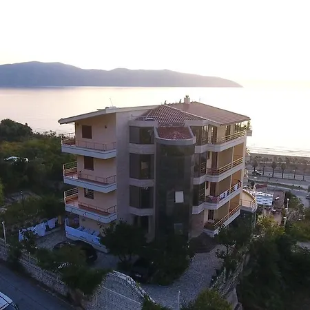 Hotel Monte-carlo 3*