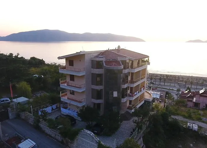 酒店 Monte-carlo 3*