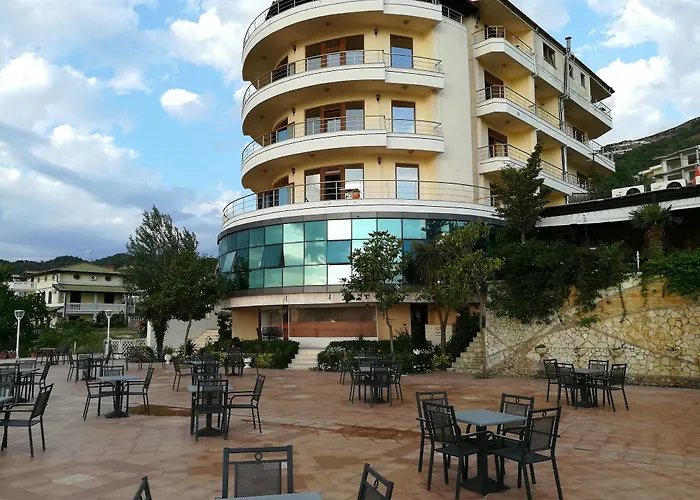 酒店 Monte-carlo Vlorë